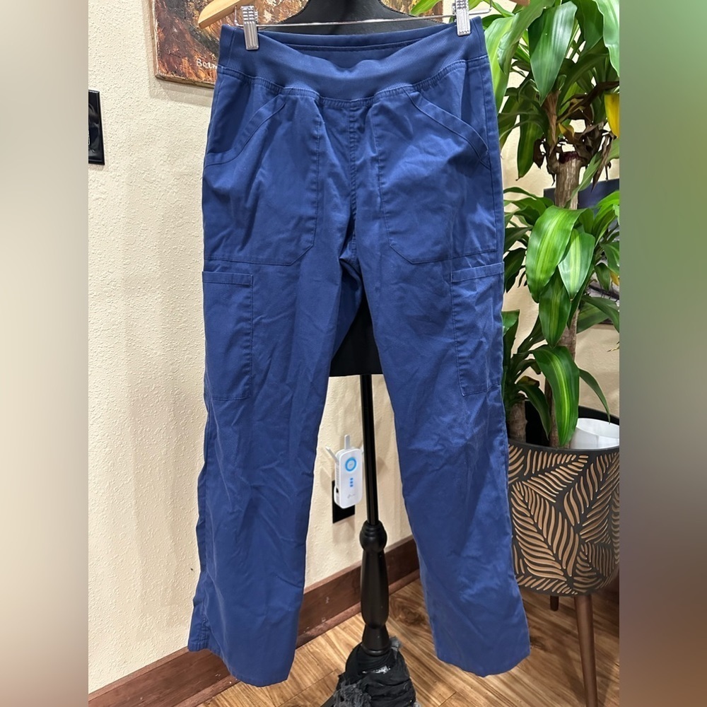 EUC Cherokee dark blue scrub pants relax style 6 pockets Sz XS elastic waist.